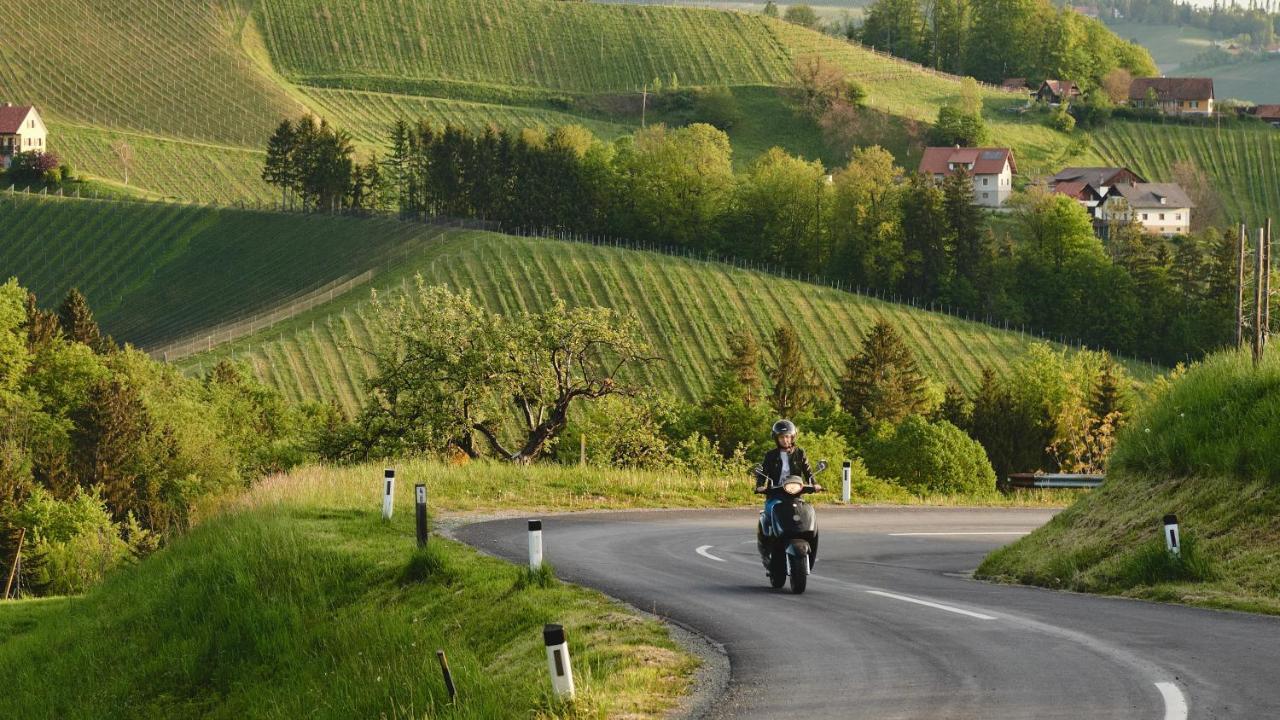 Landgut Am Poessnitzberg Hotell Leutschach Eksteriør bilde